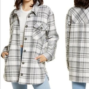 Gray plaid shirt jacket. Size M. Brand: Thread & Supply. Never worn, new w tags.